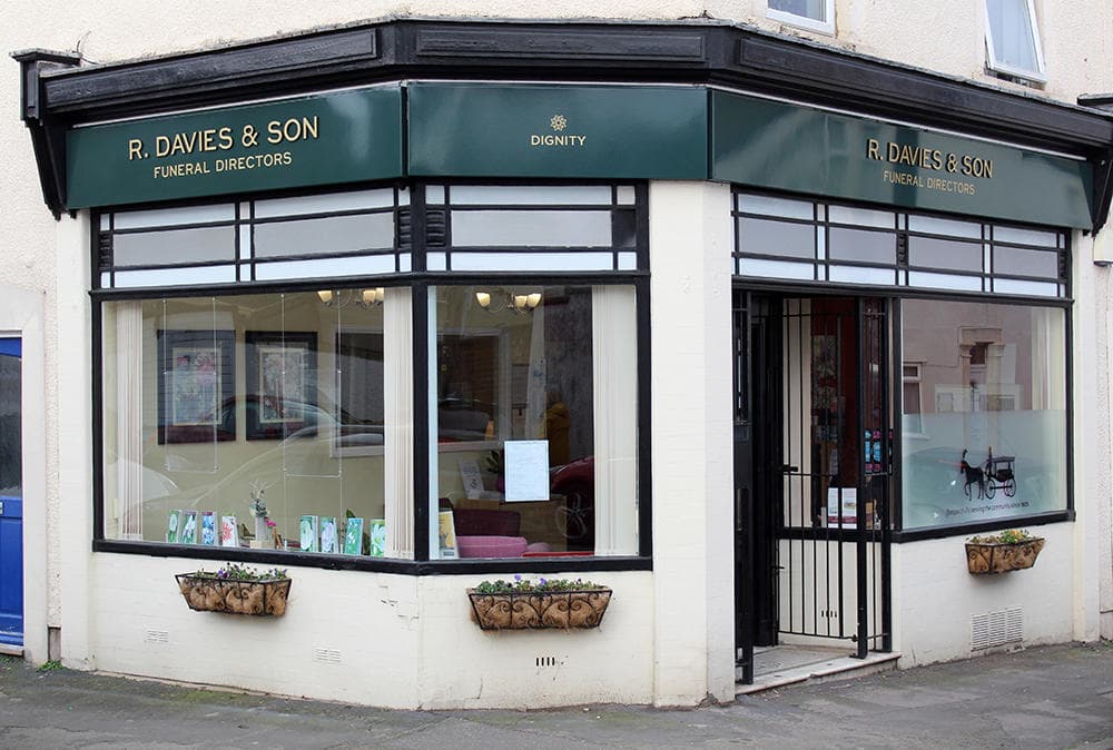 R. Davies & Son Funeral Directors in Bedminster